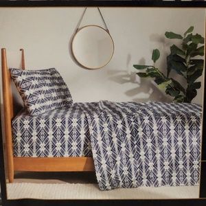 Pendleton Woolen Mills - Twin Size Flannel Sheet Set (3 piece) NWT